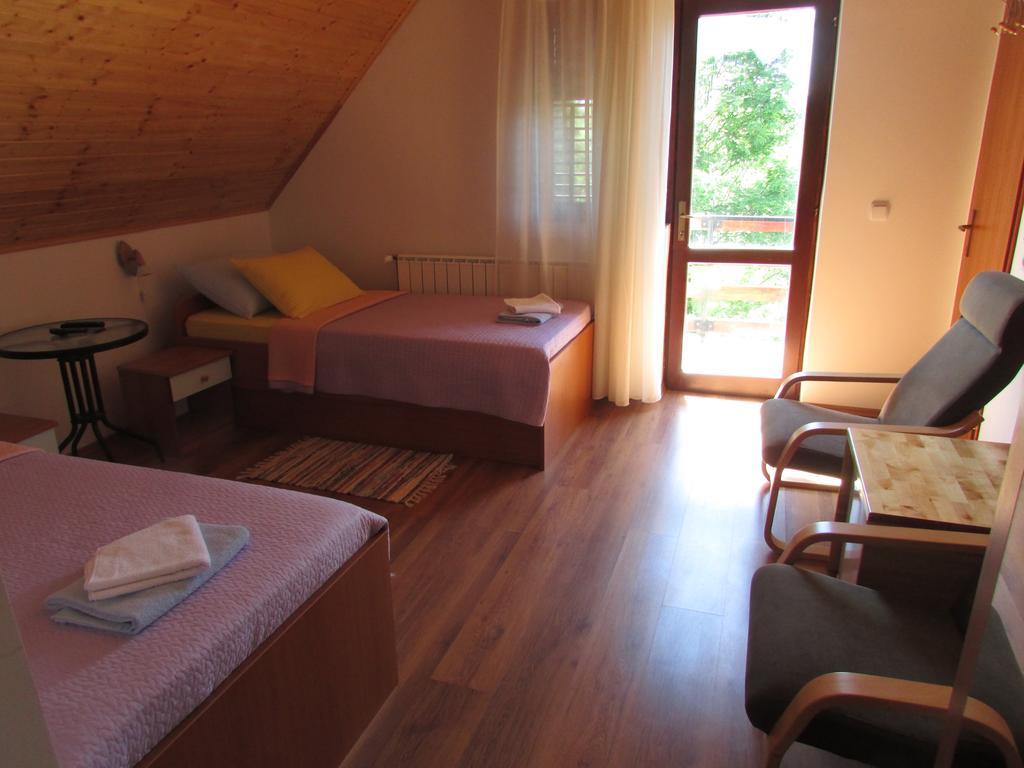 Guest House Nenad Plitvička Jezera Extérieur photo