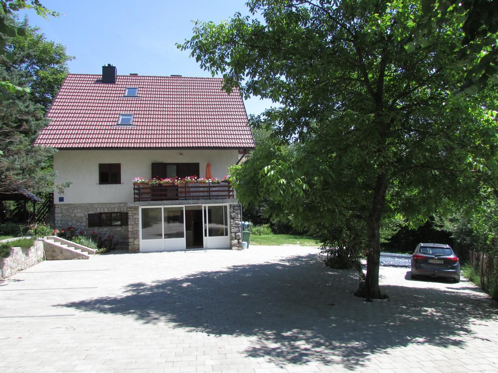 Guest House Nenad Plitvička Jezera Extérieur photo
