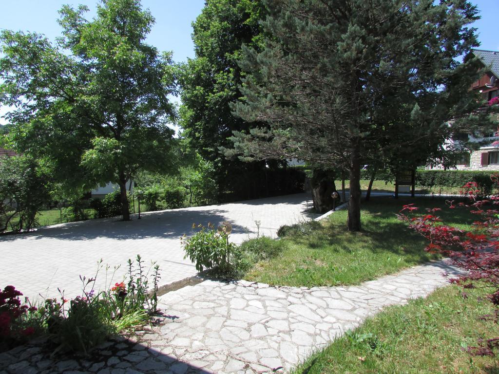 Guest House Nenad Plitvička Jezera Extérieur photo
