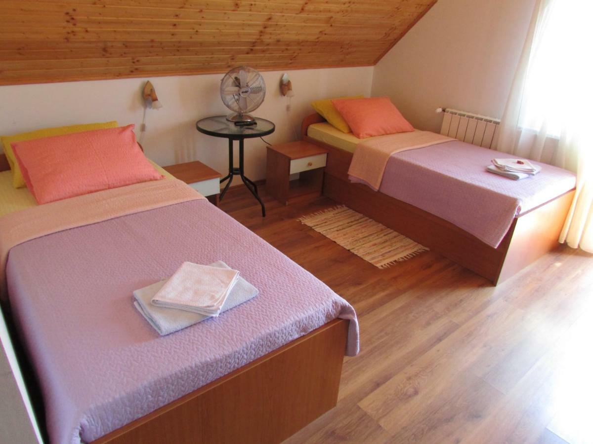 Guest House Nenad Plitvička Jezera Extérieur photo